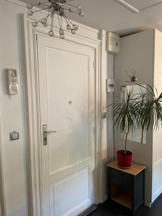 Chez Emmanuel Apartment Сент Екстериор снимка